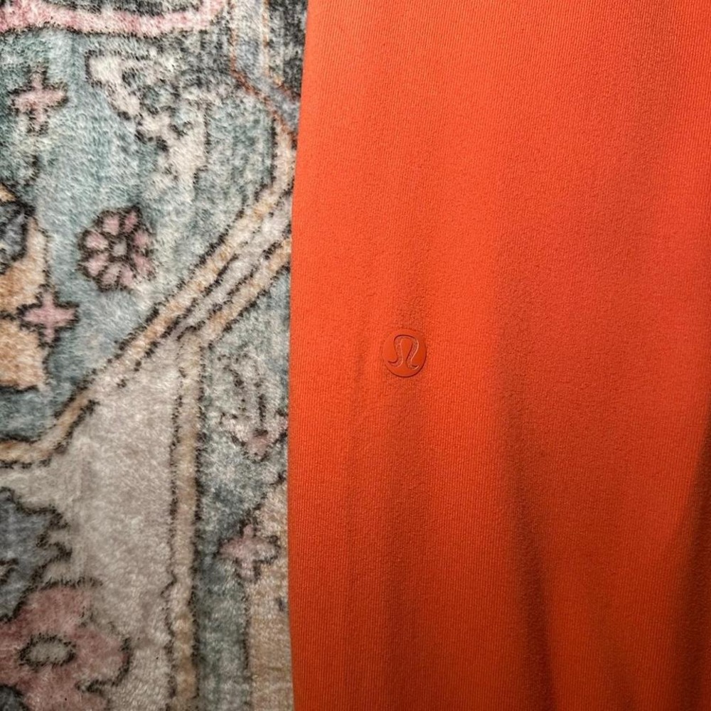 Lululemon Size 2 – vibrant orange‎ joggers - Picture 5 of 7